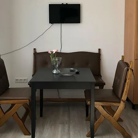 Helle Ferienwohnung an der Rheinpromenade 50 qm Duisburg Exterior foto