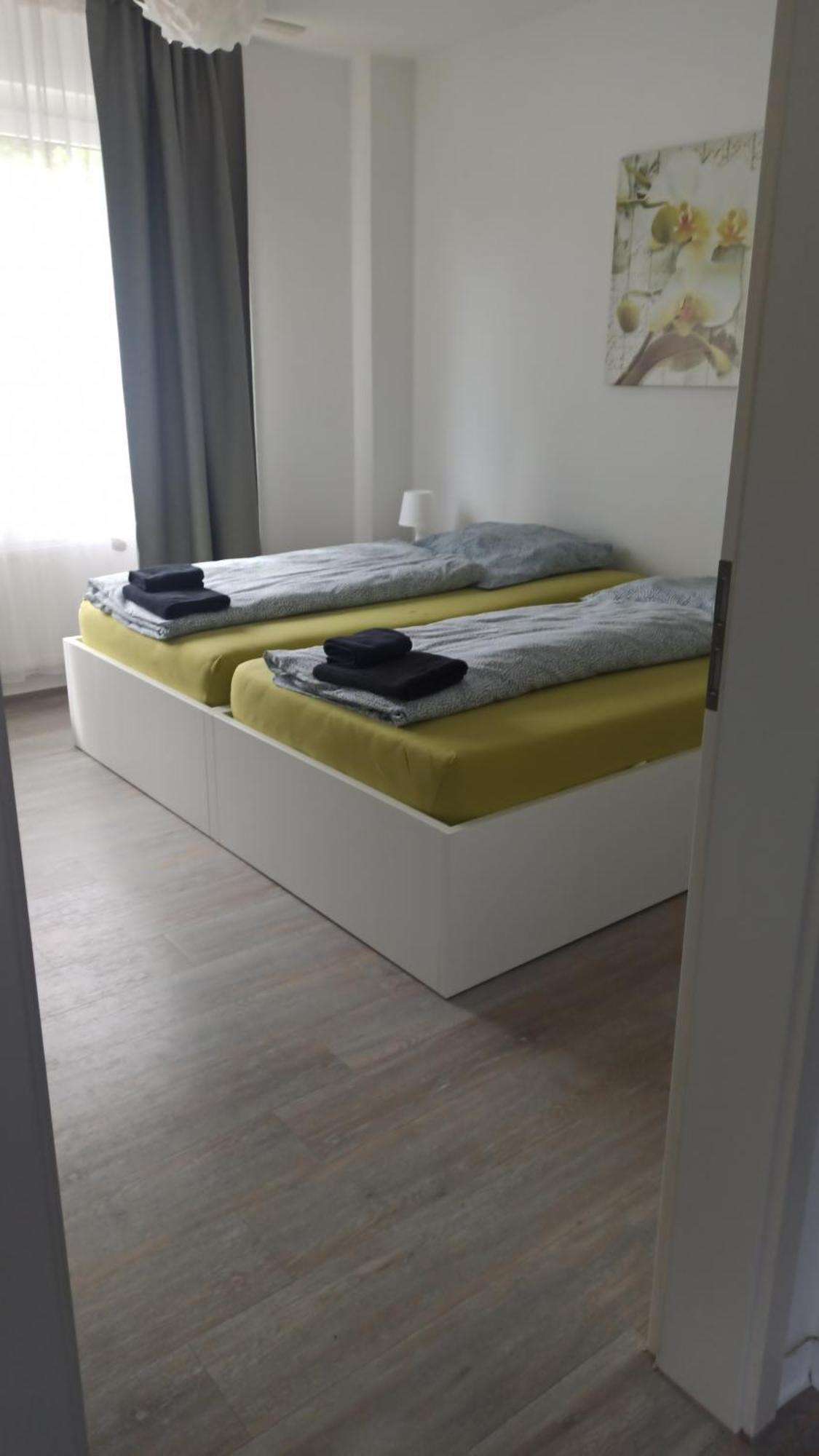Helle An Der Rheinpromenade 50 Qm * Duisburg